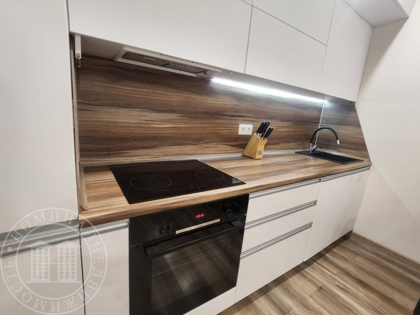 Предлагаем в долгосрочную аренду  новую 2к квартиру в новом доме ЖК Акварельный.
Эксклюзивное предложение! Квартира сдаётся впервые! Укомплектована всей необходимой мебелью и техникой для комфортного проживания!
Рассмотрим на длительный срок ответственных порядочных людей!

ЖК Акварельный - отличны