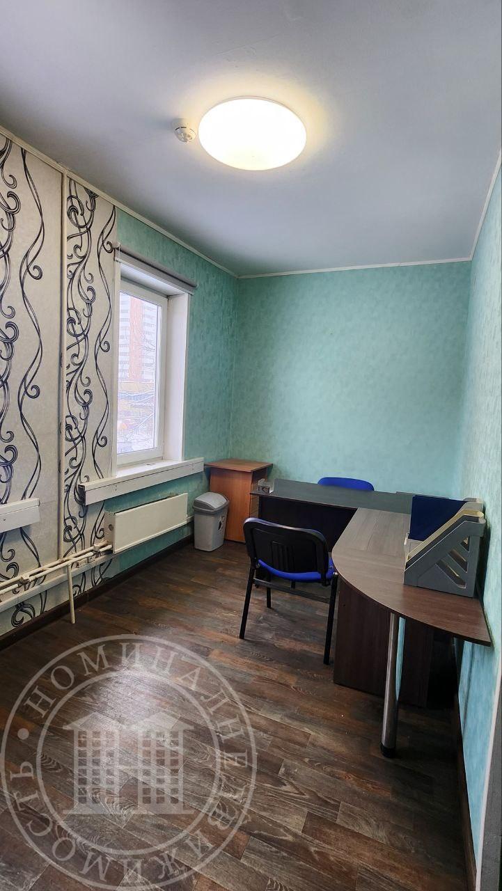 Предлагаем в долгосрочную аренду офисное помещение в центре города, шаговая доступность метро Маршала Покрышкина, все коммунальные платежи включены кроме интернета Провайдеры Ростелеком, электронный город, зона покрытия Yota.
Всегда есть свободные парковочные места!